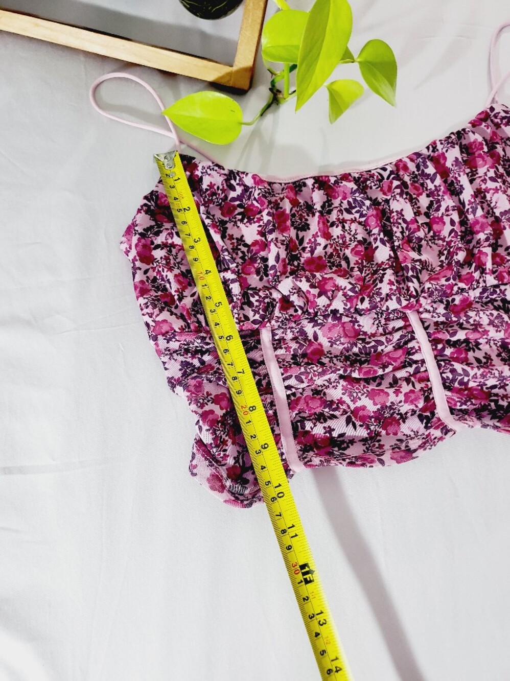 GARAGE Floral Ruffled Smock Pleated Rose Cami Crop Top - Picture 9 of 11